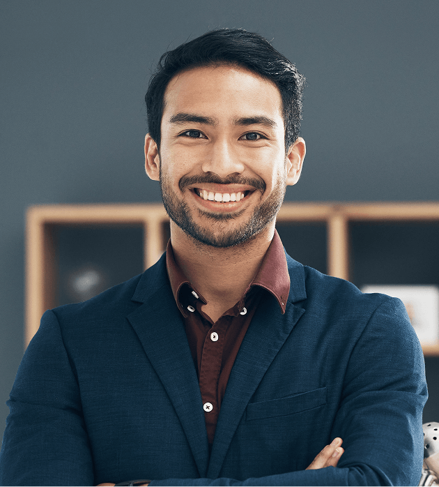 Roberto Clark - Tax Specialist